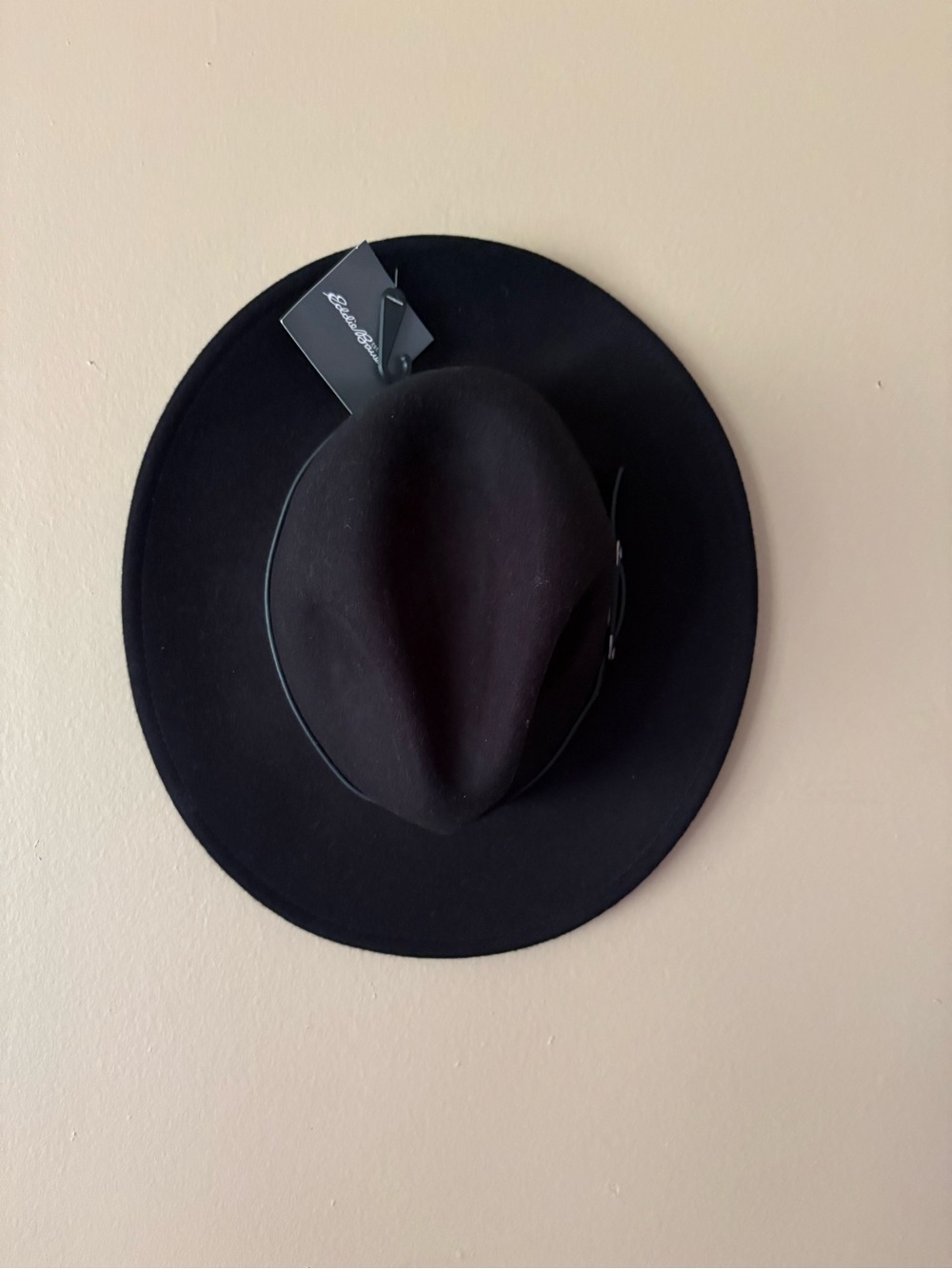 Black Wide-Brim Felt Fedora Hat